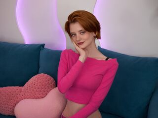 topless camgirl ValeryAddison