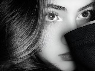 strip show VickyToure