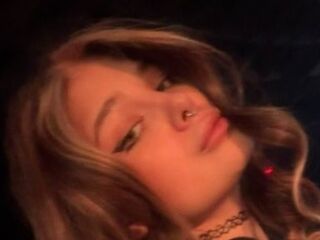 webcam babe chatroom ViolaKerelina