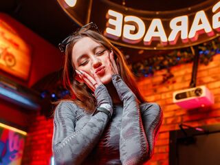 naked webcam girl XeniaUsher